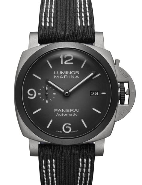 Panerai 44 Mm Guillaume Nery Edition Luminor Marina PAM 01122.